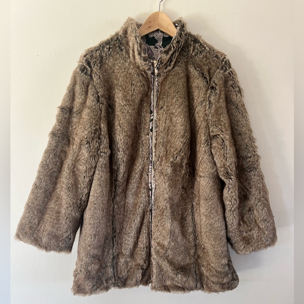 Chico’s Reversible Faux Fur Paisley Full-Zip Jacket Size 12/14 NWT - Picture 15 of 16